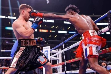 Зірковий український боксер зазнав 4-ї поразки у кар'єрі: відео