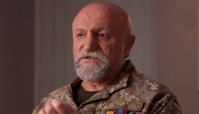 Сержант зарабатывает больше капитана: разведчик рассказал о мотивации украинских военных на передовой