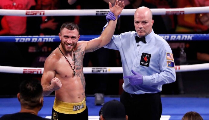 Приголомшує: Ломаченко здивував крутими навичками поза боксом, відео