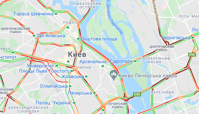 Київ зранку скували затори: де не проїхати 8 грудня
