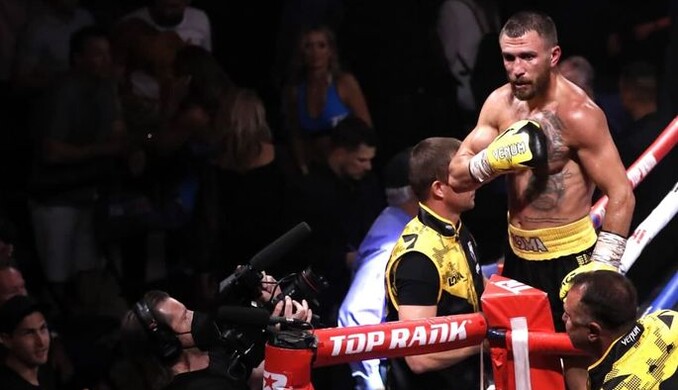 Ломаченко - Коммі: повне відео бою