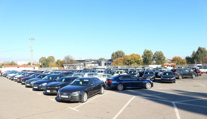 Названы лучшие авторынки Украины: что там предлагают и какой график