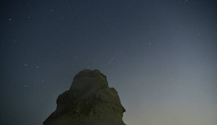 ​Зорепад Гемініди: з'явилися вражаючі фото метеоритів у нічному небі