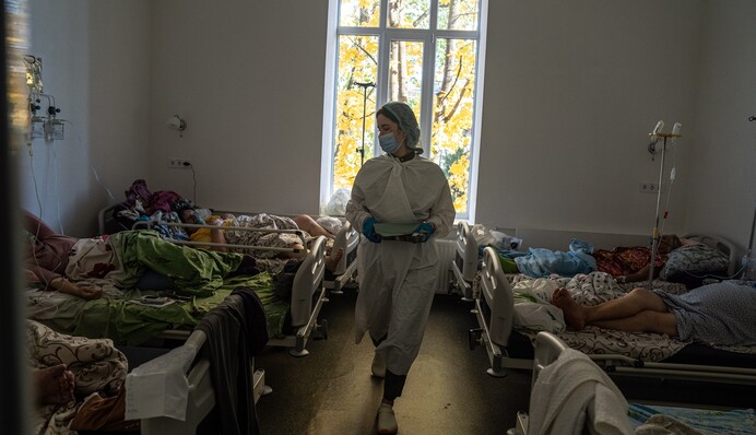 В Україні менш як 9 тисяч нових випадків COVID-19 за добу: статистика на 17 грудня