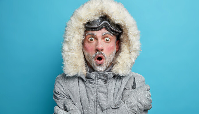 Порывы ветра, гололедица и метели: спасатели предупредили об опасной погоде