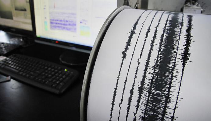 Люди вибігли на вулиці: в Італії стався землетрус