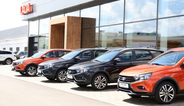 В Украине повышают цены на все российские автомобили: названы цены