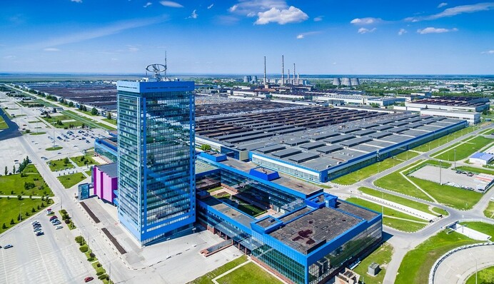 У Росії на відомому автозаводі стався вибух: подробиці