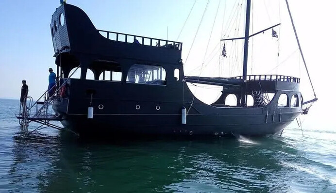 Пьяная одесситка украла яхту и пыталась уплыть в Николаев: фото 