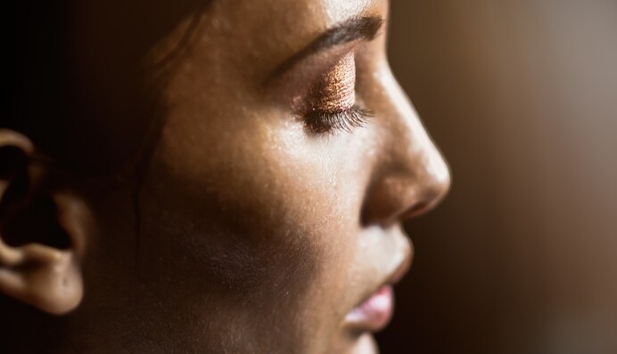 Косметолог назвала популярные ошибки, которые могут испортить даже здоровую кожу