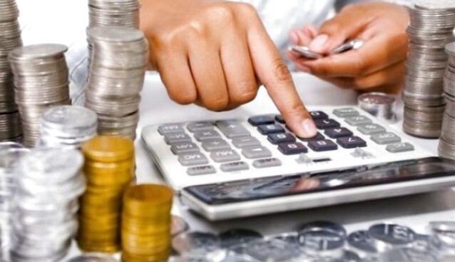 За прощенные долги и подарки: украинцев обяжут платить новые налоги с 2022 года