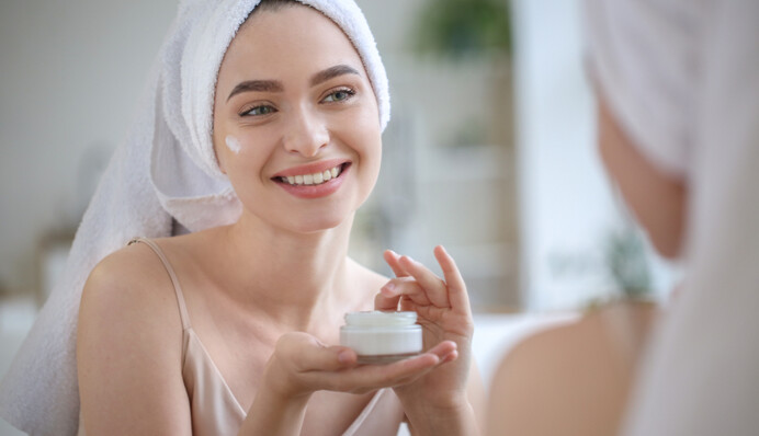 Як захистити шкіру від морозу та обвітрювання – косметолог дала корисну пораду на зиму.