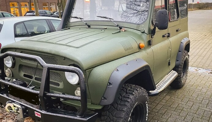 У Берліні на продаж виставили УАЗ за ціною нової іномарки: фото