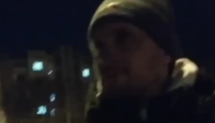 Ждал подростка, а встретил крепких парней: в Киеве активисты избили педофила, видео