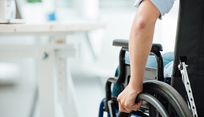 Пенсии лицам с инвалидностью: каким должен быть страховой стаж