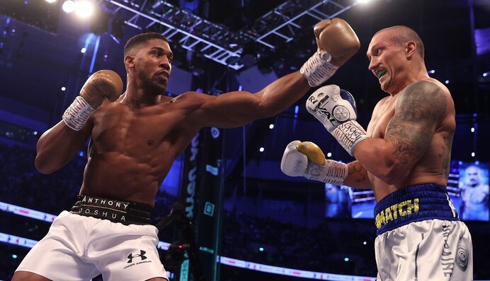 Пока Усик на отдыхе: Джошуа показал мощную тренировку перед реваншем с украинцем