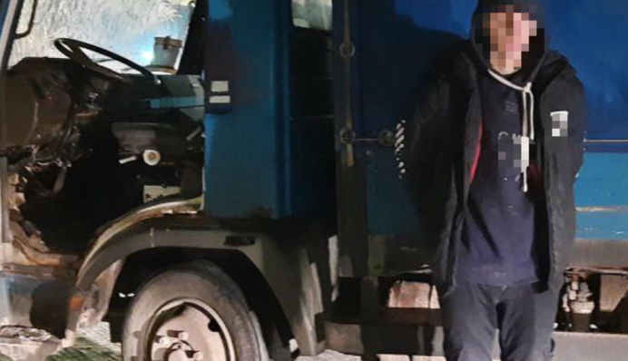 Вирішили, що у комп'ютерній грі: під Києвом двоє підлітків викрали вантажівку, фото