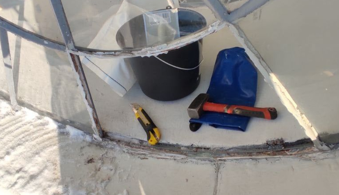 Готовый сюжет для сериала на Discovery: в Андреевской церкви Киева провели уникальную операцию, фото