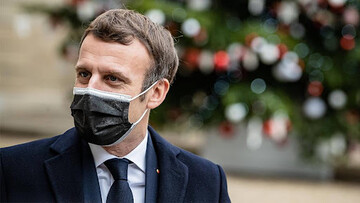 "Омикрон" захлестнул Францию: Макрон готов пойти на исключительные меры