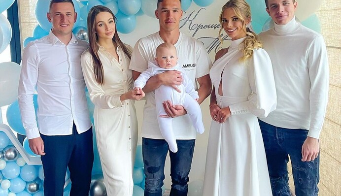 Футболісти 