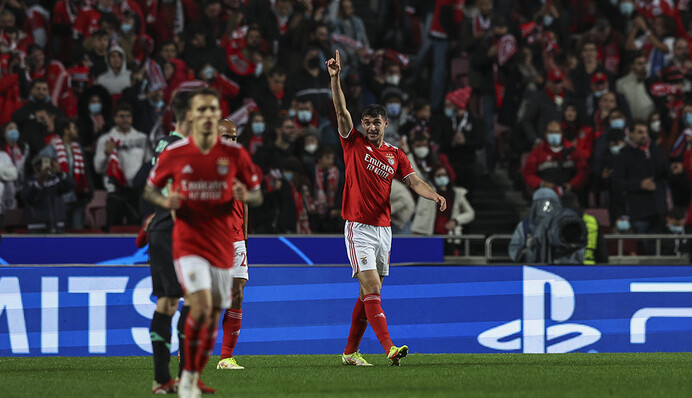 Украинский форвард забил в принципиальном матче в Европе: видео