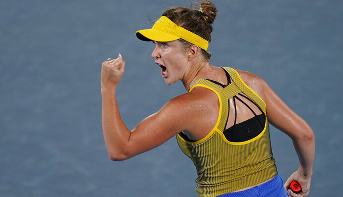 Світоліна яскравими кадрами привітала шанувальників із Новим роком