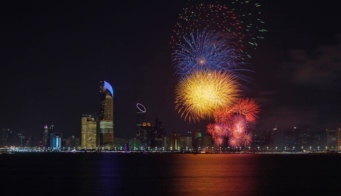 Фантастический фейерверк продолжительностью 40 минут: в ОАЭ планируют установить три мировых рекорда