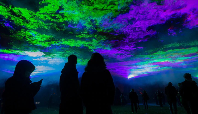 Как встретили Новый год в Украине и мире: фото и видео