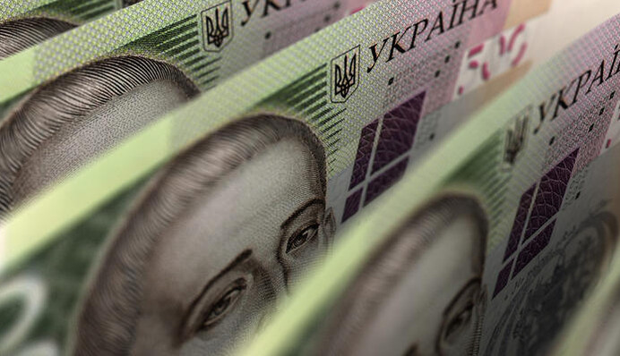 Как будет расти минимальная зарплата в Украине в 2022 году