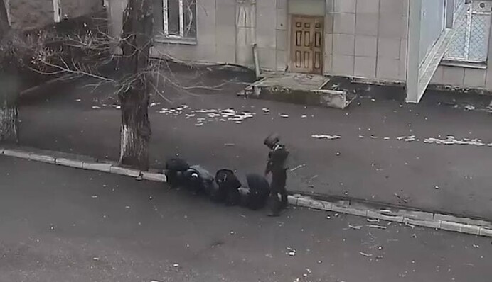 ​Лукашенко назвав протестувальників у Казахстані бандитами та порадив вибачитися перед військовими: відео