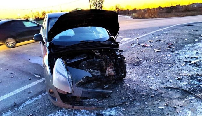 На трасі під Києвом дитина постраждала у серйозній ДТП: фото