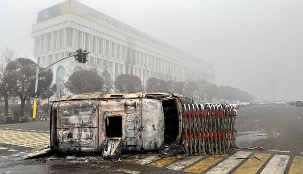 Обстреляли авто с 4 детьми: в Казахстане во время протестов погиб еще один ребенок