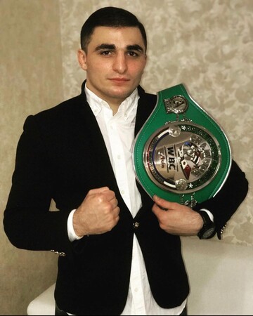 10 днів провів у комі: у Росії боксер помер після страшного нокауту, відео