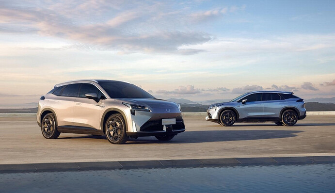 Китай розпочав продаж електропозашляховика з неймовірним запасом ходу: фото