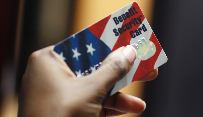 ​Продуктові картки для пенсіонерів: у чому проблема