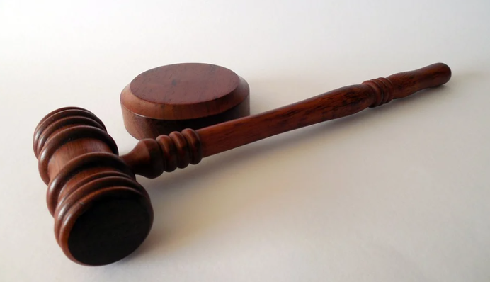 Не вписал в техпаспорт - плати штраф: суды серьезно взялись за украинских водителей