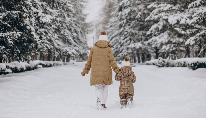 На Україну йдуть три потужні хвилі снігопадів: мапа погоди та відео
