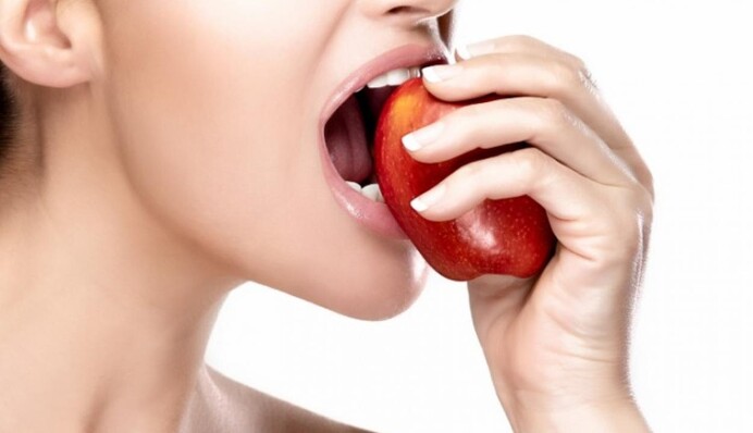 Как наслаждаться едой и не набирать вес: ученые показали результаты исследования