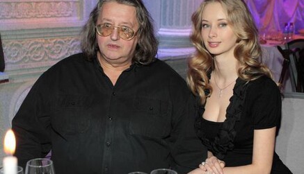 Нічого святого: у Росії вдову легендарного музиканта пограбували на 100 мільйонів