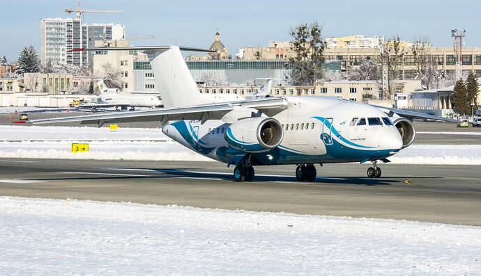 Нова українська авіакомпанія призупинила польоти: названо причину