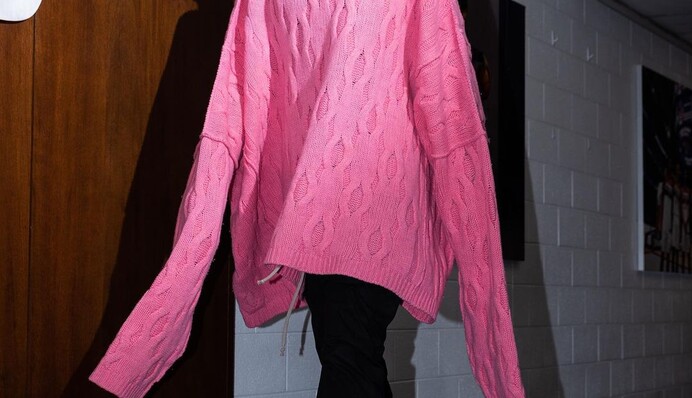 Звезда НБА шокировал фанатов своим образом: яркое фото