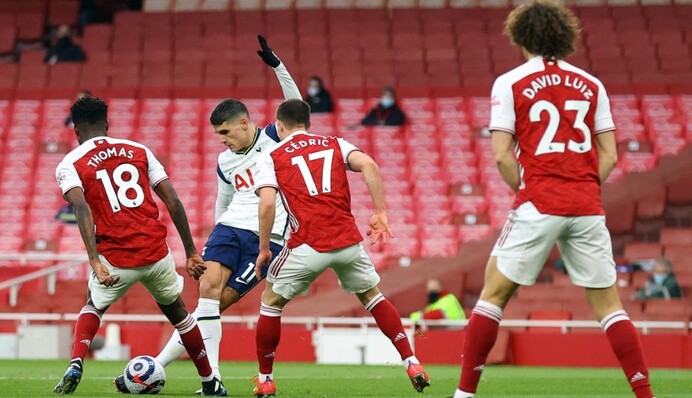 Удар на грани фантастики: назван лучший гол 2021 года, видео