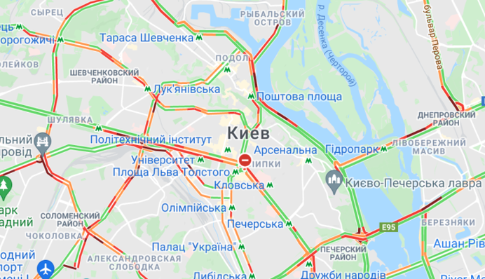 Київ скували пробки вранці 20 січня: де не проїхати