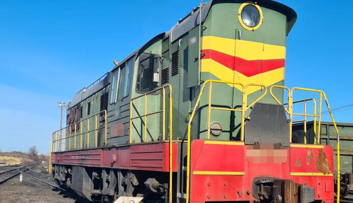 Попал под тепловоз: в Одесской области погиб работник железной дороги, фото