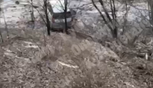 У Києві через ожеледицю на дорозі авто вилетіло з урвища: відео