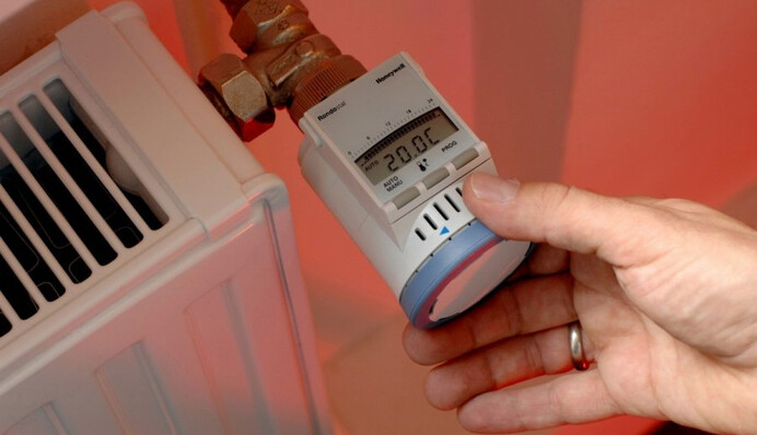 Украинцы получают космические платежки за коммуналку: как платить меньше