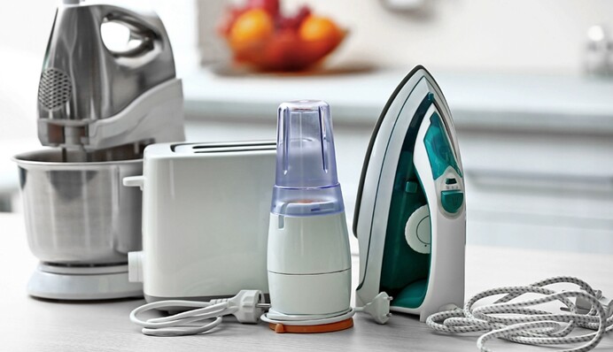 На электричестве можно экономить, не нарушая закон: эксперт раскрыл секреты