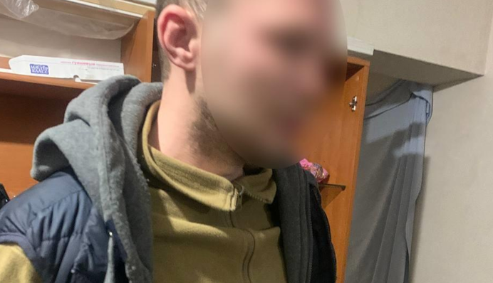 Одним менше: під Києвом затримали 