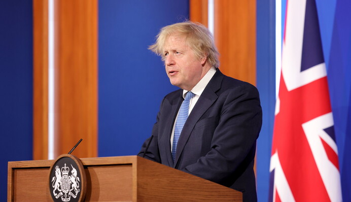 Стало відомо про позицію Британії щодо відключення Росії від SWIFT