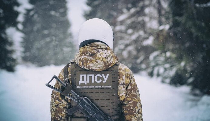 У Чернівецькій області прикордонник отримав вогнепальне поранення: подробиці